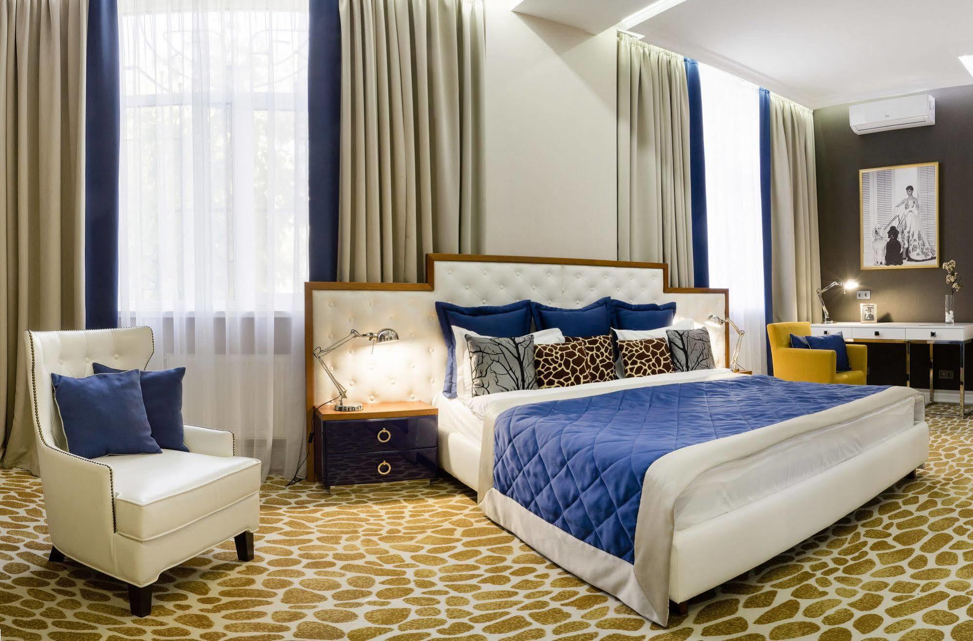 Mirax Sapphire Boutique Hotel Kharkov Luaran gambar