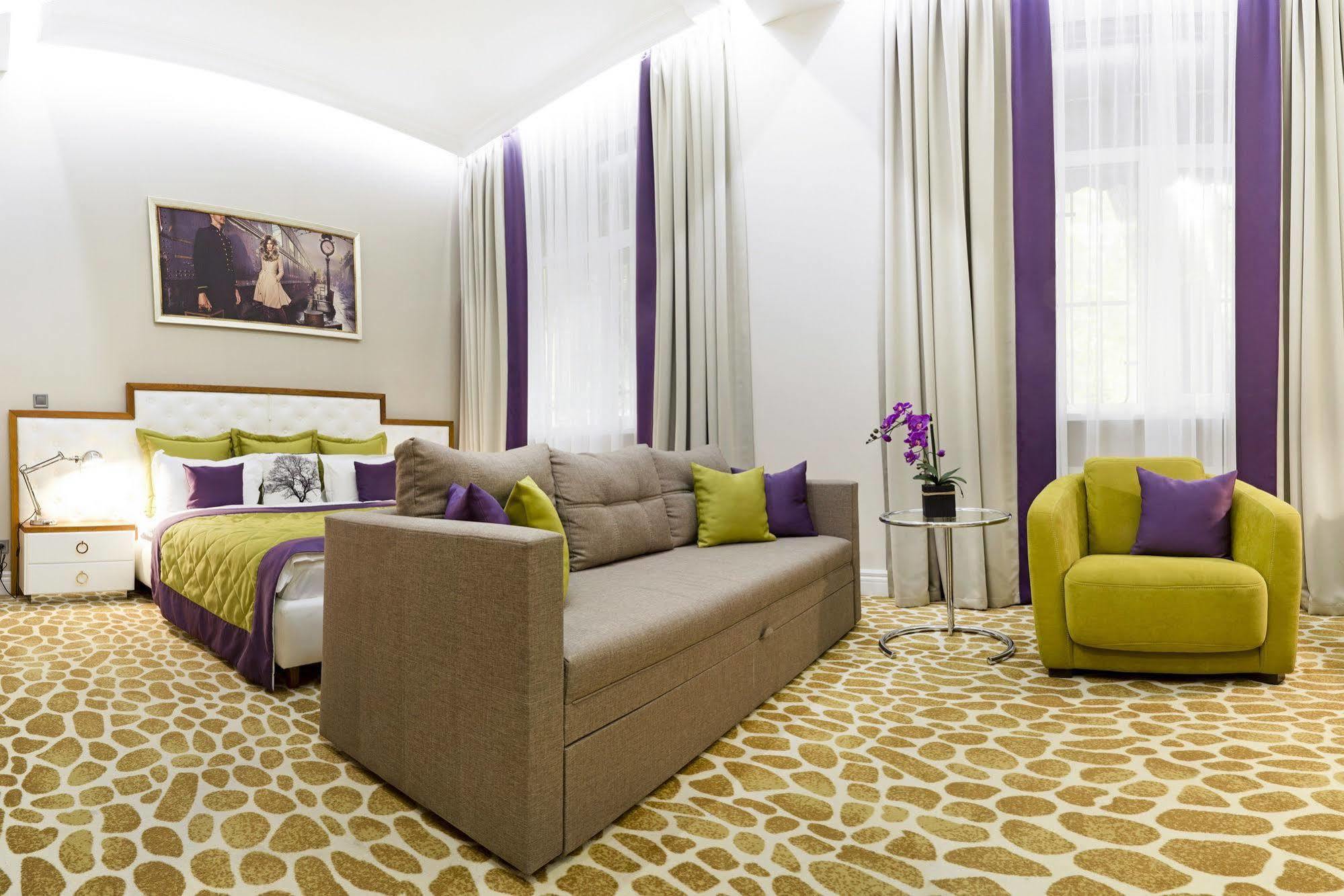 Mirax Sapphire Boutique Hotel Kharkov Luaran gambar